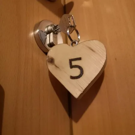 Gaestehaus Luxner בית הארחה