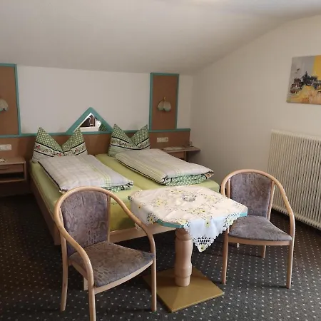 Gaestehaus Luxner שטראס אים זילרטל