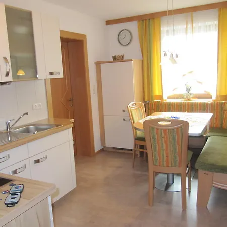 Gaestehaus Luxner שטראס אים זילרטל