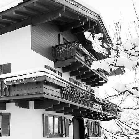 Gaestehaus Luxner Uef 3*