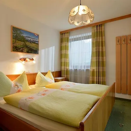 Gaestehaus Luxner Uef
